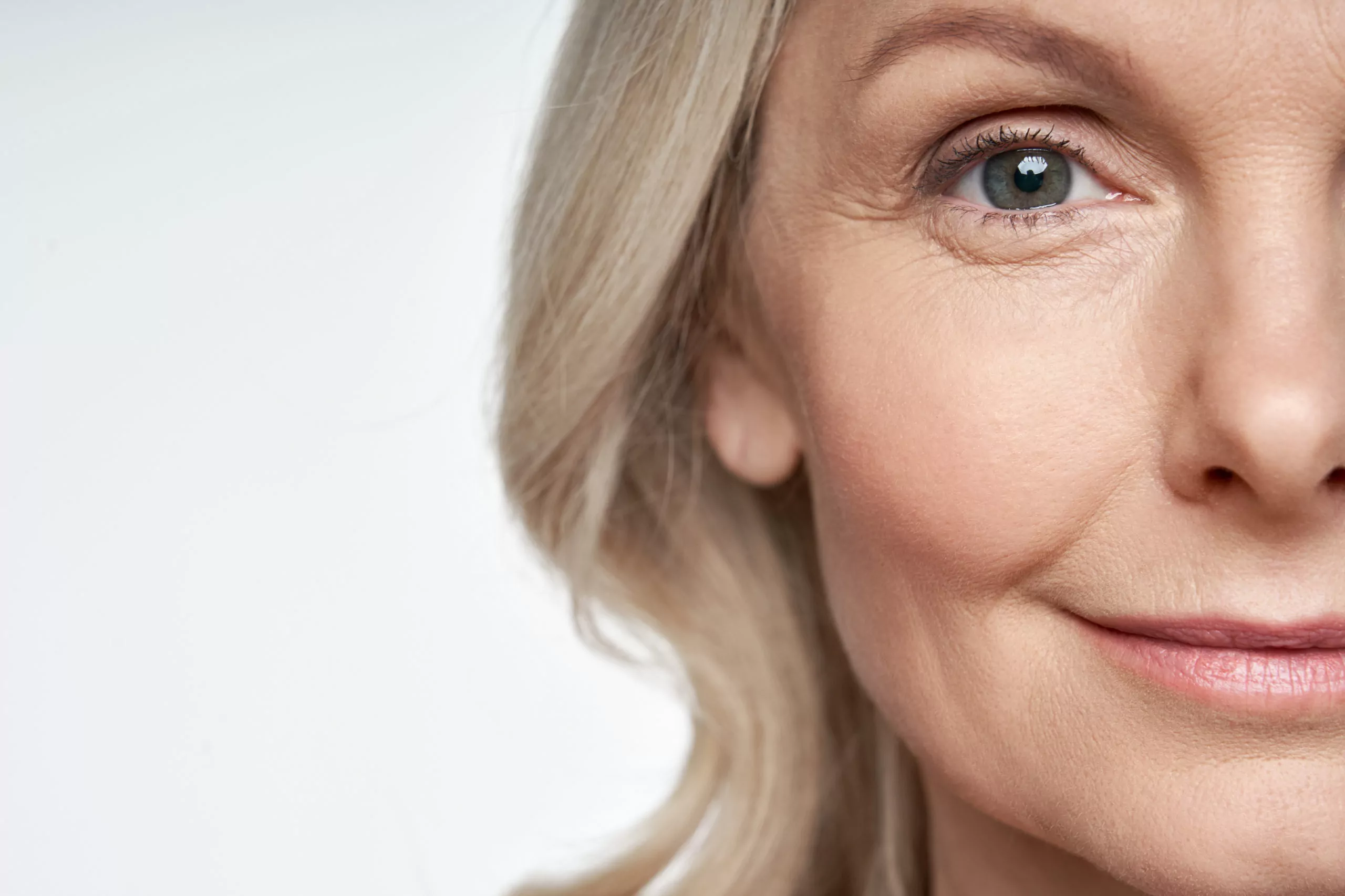 Middle Age Woman-Centennial-Colorado-CO-Smithcosmeticsurgery